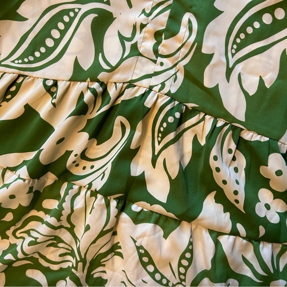 NWT Umgee Womens Large Olive Green & Cream Floral Tiered Dress - Picture 5 of 6